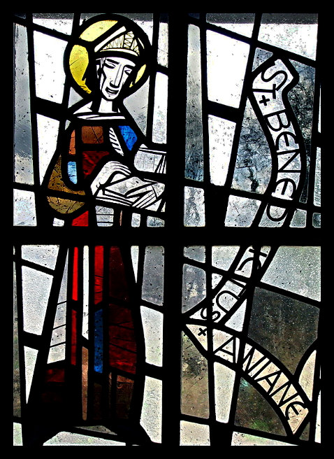 Glasfenster in der ehemaligen Benediktiner-Abtei Michaelsberg, Siegburg