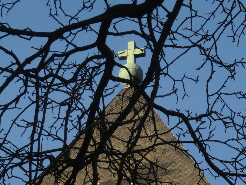 2013-12-14 Kreuz auf der Abteikirche