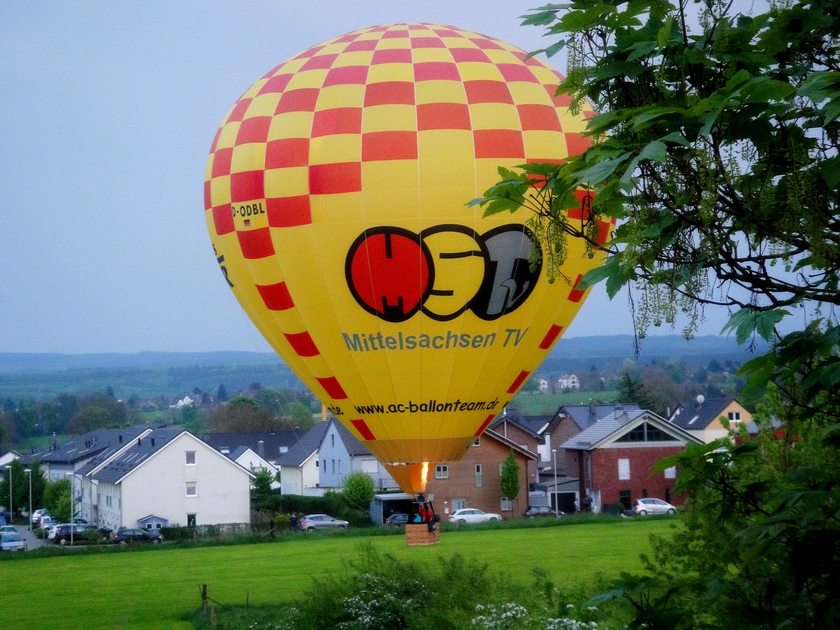 2014-04-28 Heißluftballon