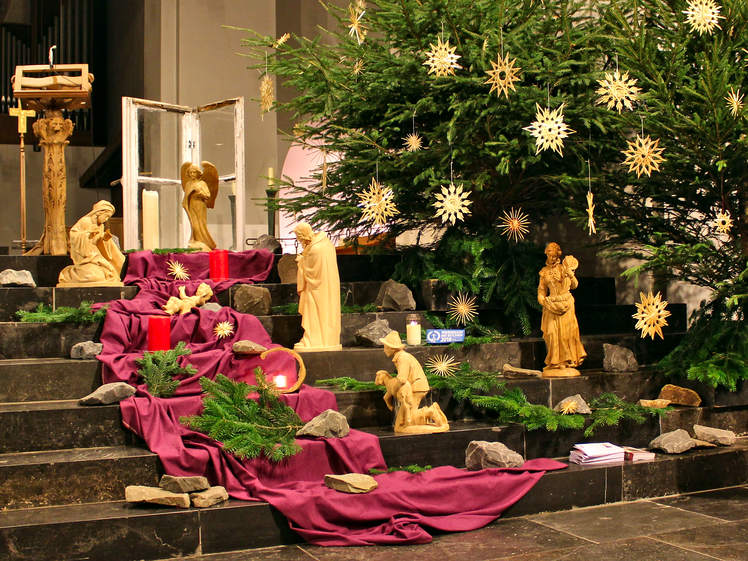 Wir Mönche der Abtei Kornelimünster wünschen Ihnen ein gesegnetes Weihnachtsfest!